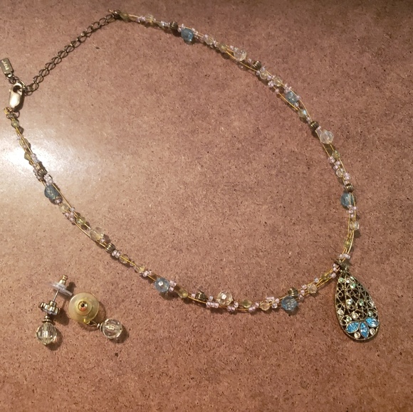 Necklace and earring set - Picture 1 of 3